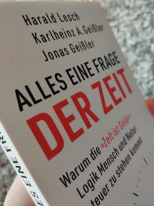 Buch Alles eine Frage der Zeit - Vorderseite leicht schräg